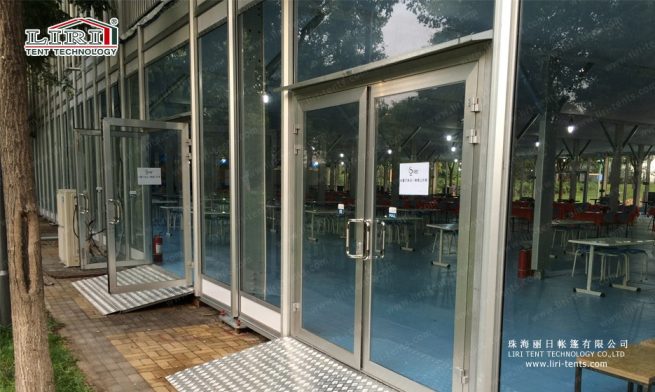 tent glass door introduce